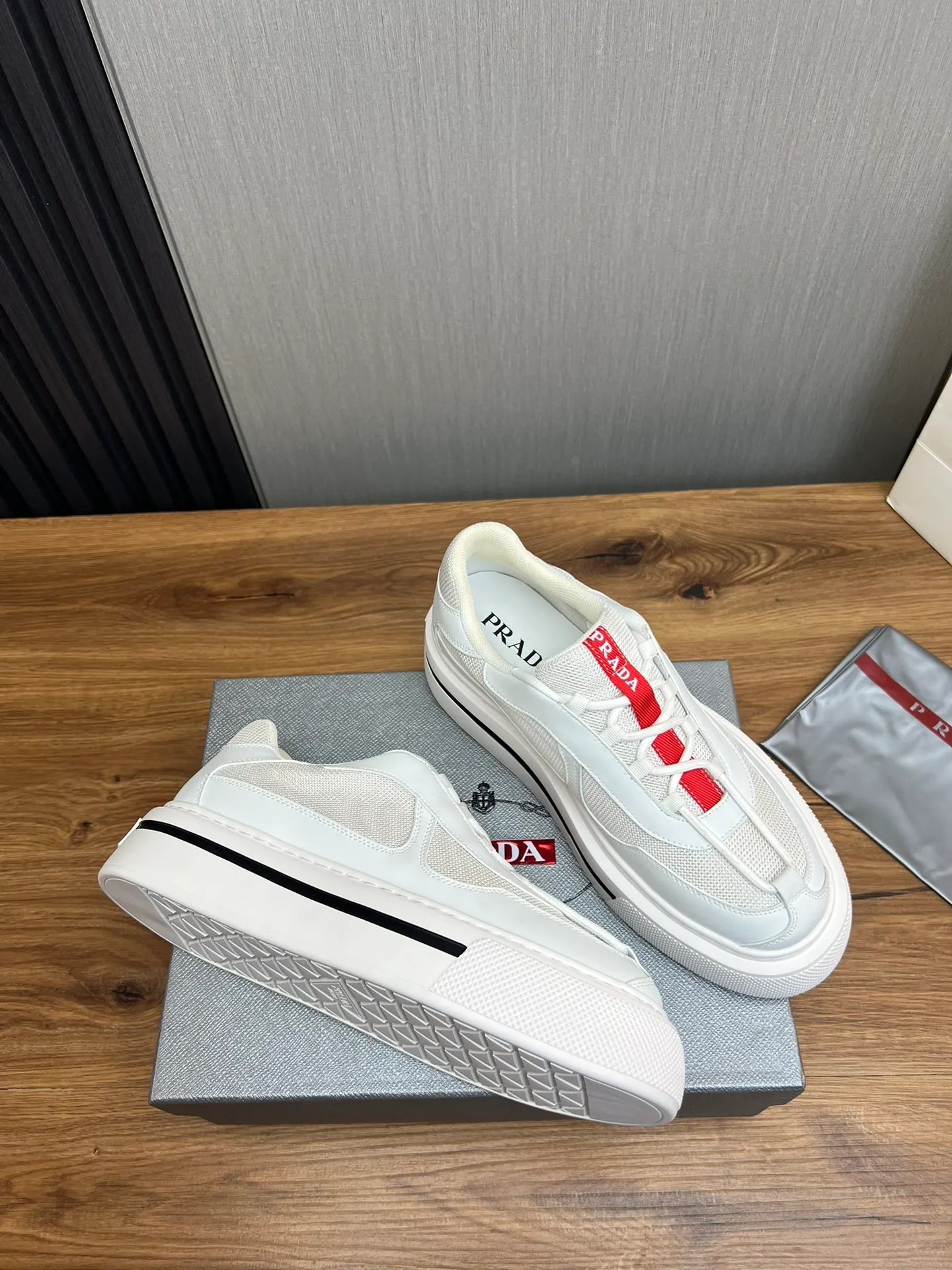 Men's shoes 💰580💰 [PRADA] Men's shoes are popular in the counter, official website is synchronized, 1 high-quality shipment ✔️Original fly-woven cowhide + cowhide lining, 1🆚1 replica, original sole, 38-45 (45 customized, non-refundable)